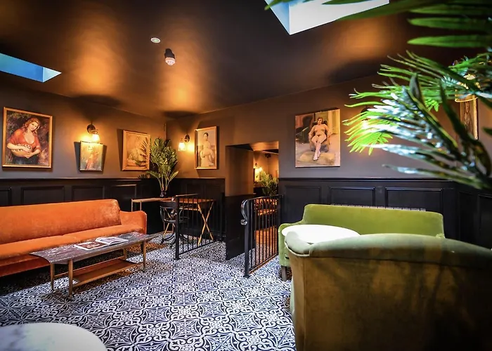 The Continental Boutique Han/Misafirhane Galway