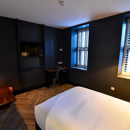 The Continental Boutique * Γκάλγουεϊ