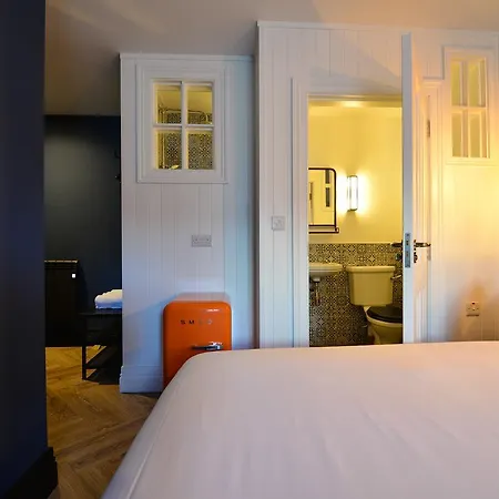 The Continental Boutique