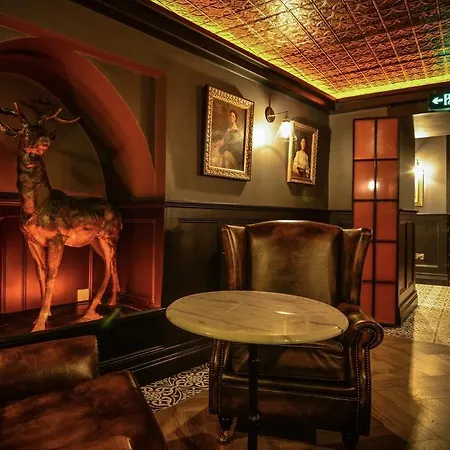 The Continental Boutique Inn
