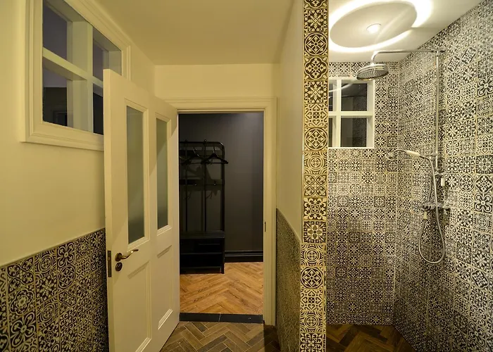 The Continental Boutique Голуэй