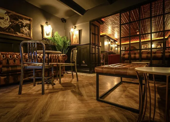 Мини-отель The Continental Boutique *