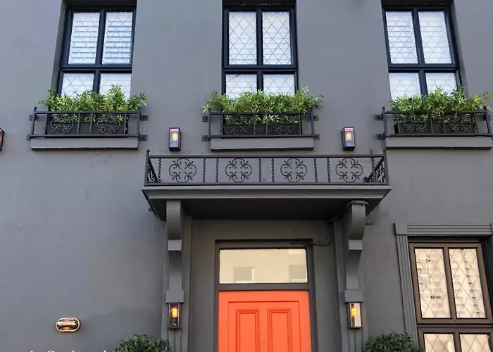 The Continental Boutique