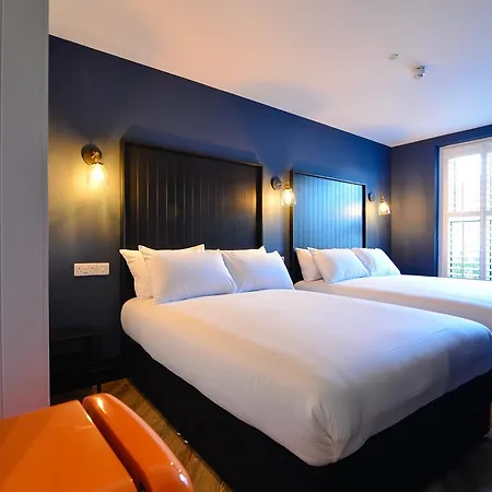 The Continental Boutique * Galway