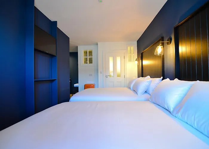 The Continental Boutique Мини-отель Голуэй