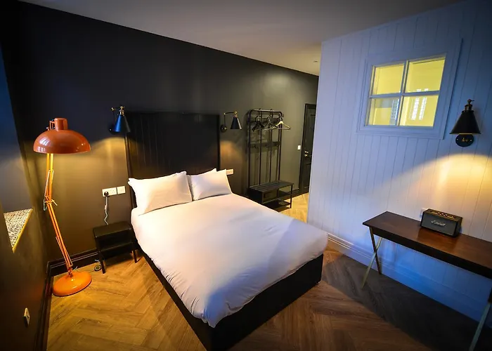 The Continental Boutique Мини-отель Голуэй