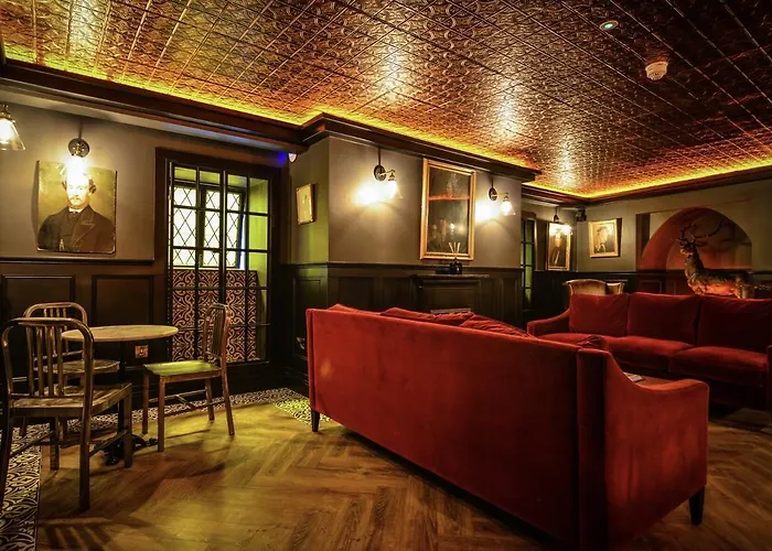 Мини-отель The Continental Boutique *