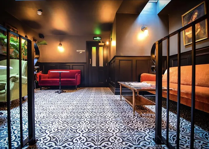 Мини-отель The Continental Boutique